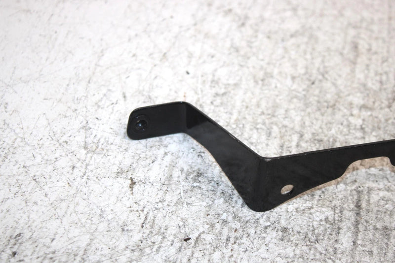 2001 Polaris Magnum 325 Oem Lower Oil Cooler Bracket 1013302 AP30