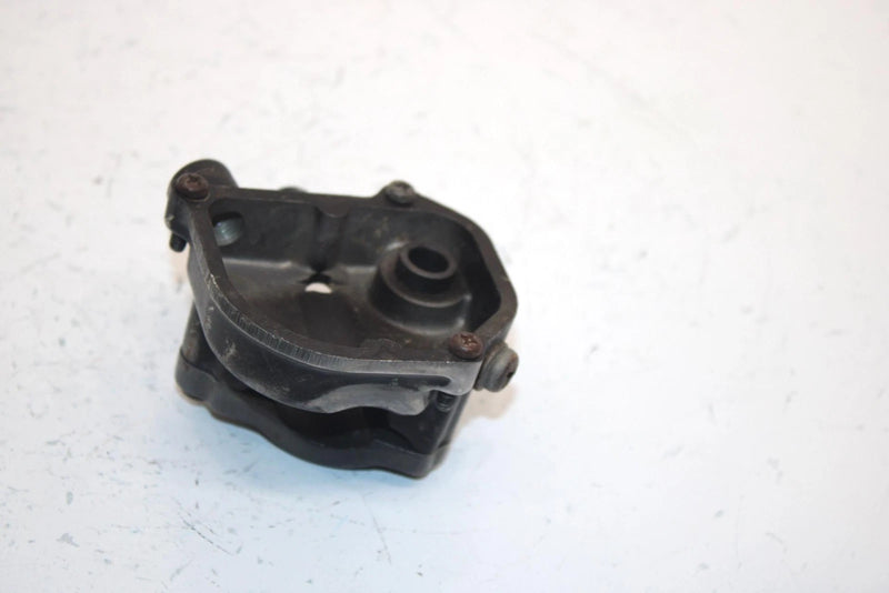86 Honda Fourtrax  Trx125 A Oem Throttle Lever Case 53142-VM6-682 AH16