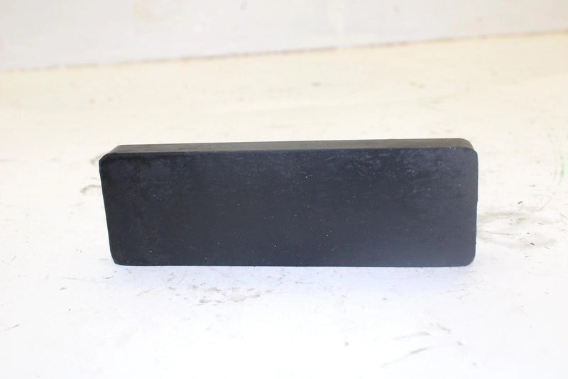 1993 Arctic Cat Tigershark Oem Rubber Plate Support 0673-150 JA8