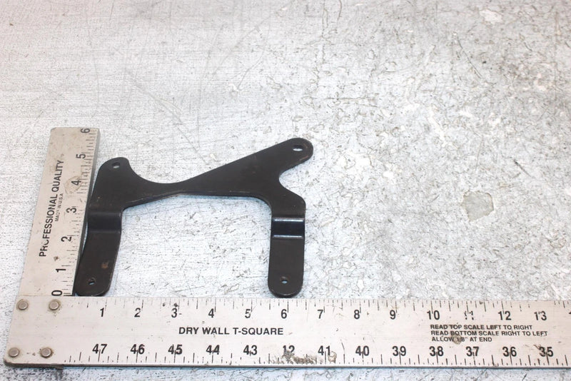 2004 Polaris Trail Boss 330 Oem Clutch Cover Bracket 5247524-067 AP117