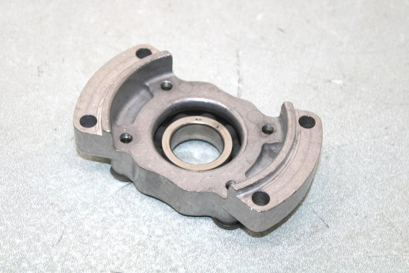 2000 Yamaha  Grizzly Oem Center Drive Bearing Housing 4WV-17521-01-00 AY35