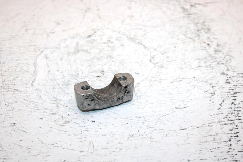 1987 Honda Atc 90a Oem Upper Handlebar Clamp Pair 95014-21101 AH57