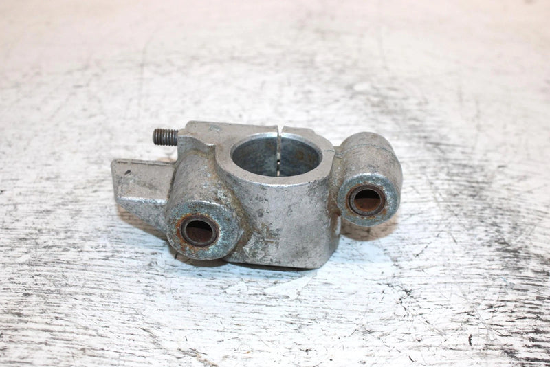 1997 Yamaha Venture Tr Oem Front Left Suspension Bracket 84M-2376E-00-00 SY15