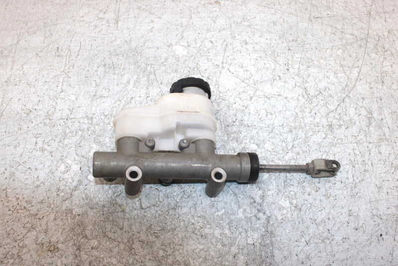 2015 Polaris Ranger 570 Eps Oem Brake Master Cylinder 2204117 XP5.2