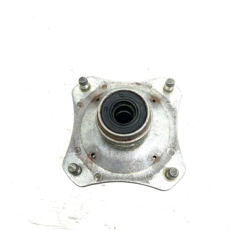 84-87 Suzuki Quadrunner 185 LT185 2x4 OEM Front Wheel Hub 54110-24403 AS39