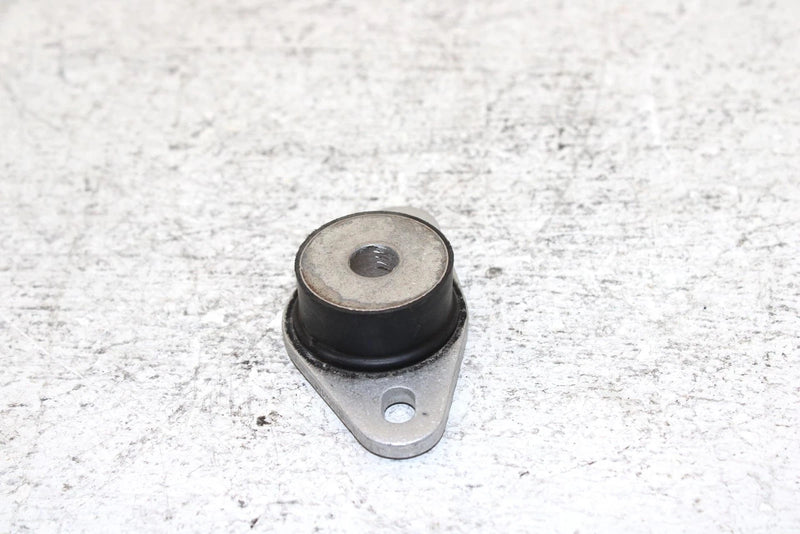 2013 Polaris 600 Rush Pro R Oem Right Engine Mount 3022408 SP29
