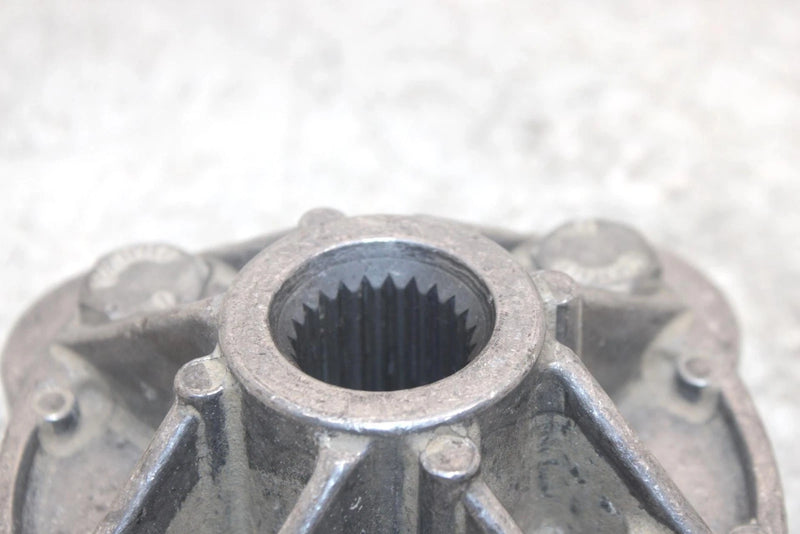 2004 Polaris Trail Boss 330 Oem Rear Wheel Hub W/Nuts 5131777 5144192 AP117