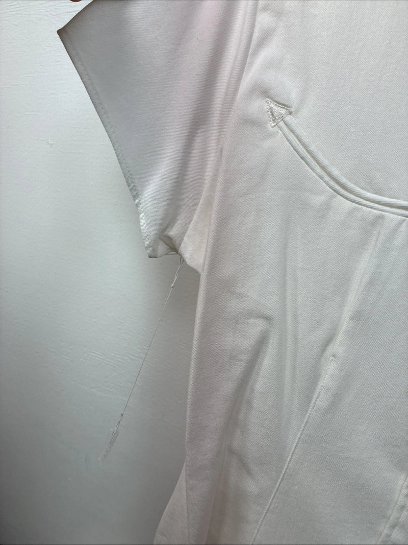 New Women’s Denum Jeans White Short Sleeve Button Up Medium YY-122
