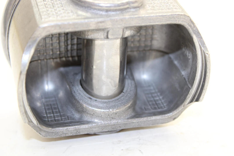 05 Polaris Sportsman 700 EFI OEM Piston 2202107 Q5067