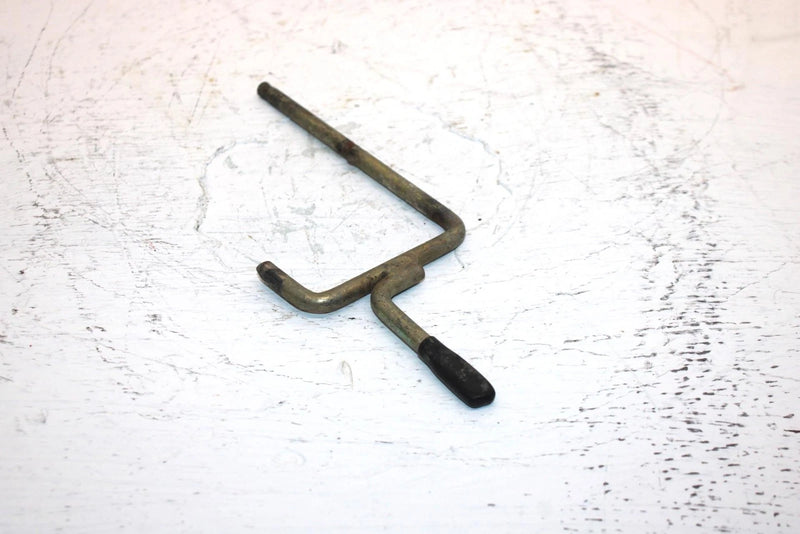1985 Honda Atc 110a All Terrain Oem Seat Latch Lever 50221-943-010 AH58