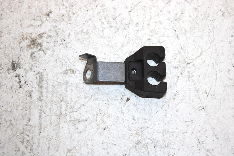 1993 Yamaha Waverunner 650 Oem Electrical Cord Clamp 6R8-82361-00-00 JY23