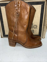 New Women Brown Capezio Cowboy Boots. L 401 5 M. 20-99