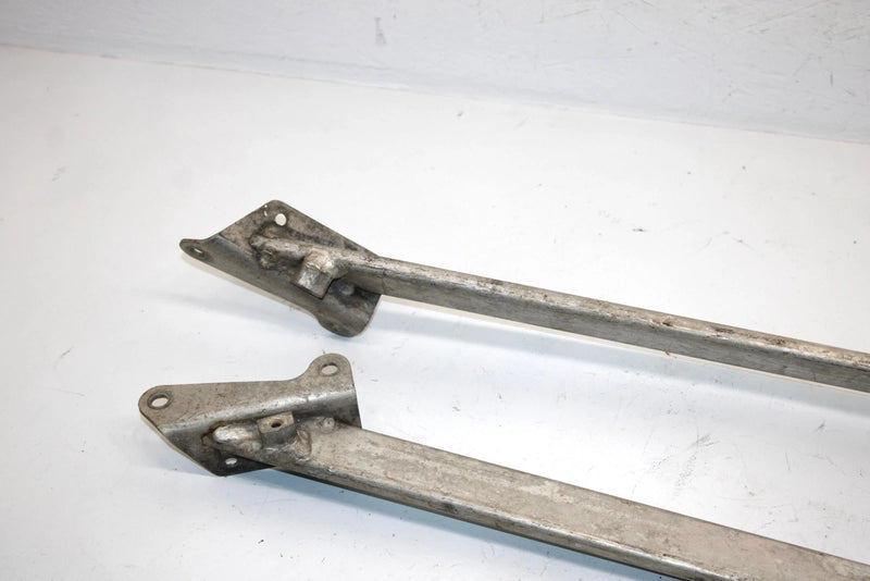 03 Ski-doo Mxz 600 Sport Oem RH/LH Member (Pair) 518323354 518323352 SS6