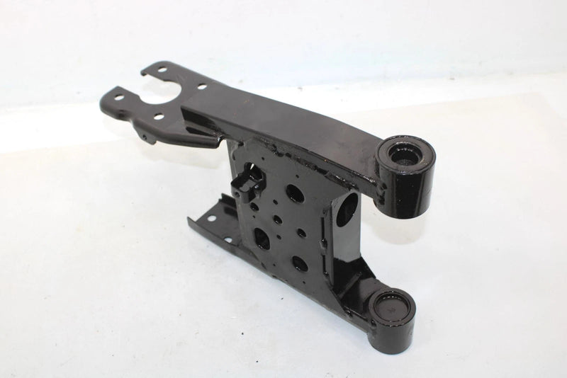 2000 Polaris Magnum 325 Oem Rear Swing Arm 1541323 AP2