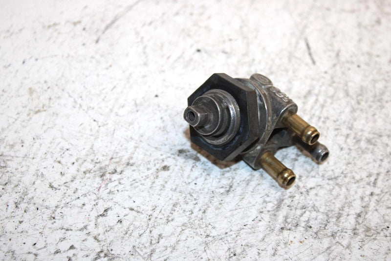 1999 Polaris Sportsman 335 Oem Three Way Valve 7052161 AP17