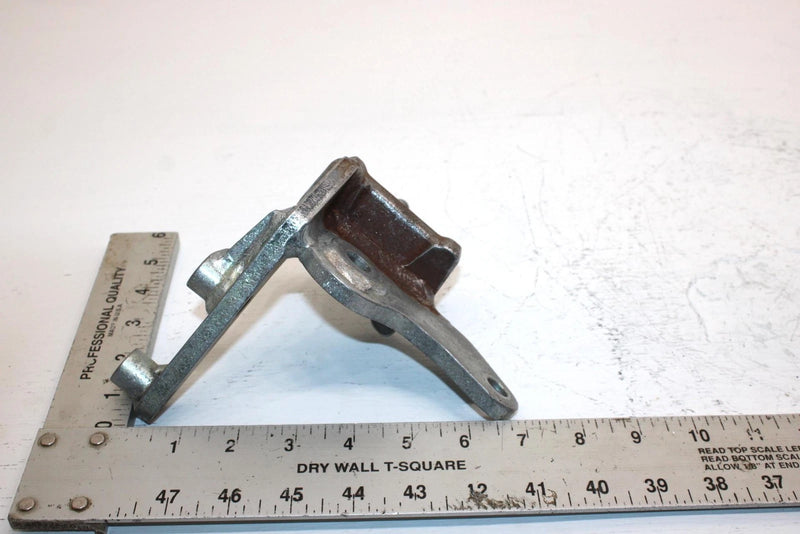 1999 Yamaha  Bear Tracker 2wd Oem Left Steering Knuckle 4XE-F3501-00-00 AY50