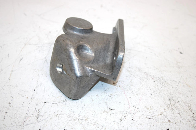 98 Arctic Cat Zl 440 Oem Front Left Engine Mounting Bracket 0708-065 SAS1