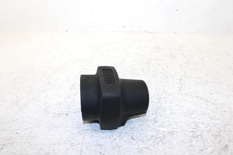 1995 Yamaha Vmax 500 Oem Strut Protector Pair 82M-77551-00-00 SY34