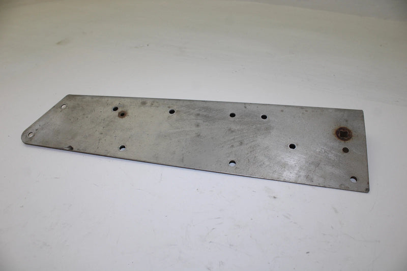 98 POLARIS TRAIL OEM RIGHT LOWER REAR TUNNEL SUPPORT 5242103 SP114