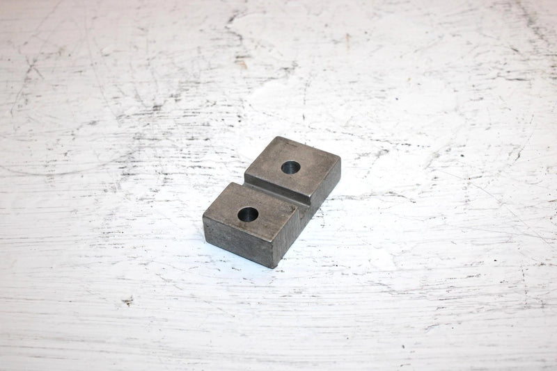 2001 Polaris 800 Le Oem Rail Support Block 5132577 SP22