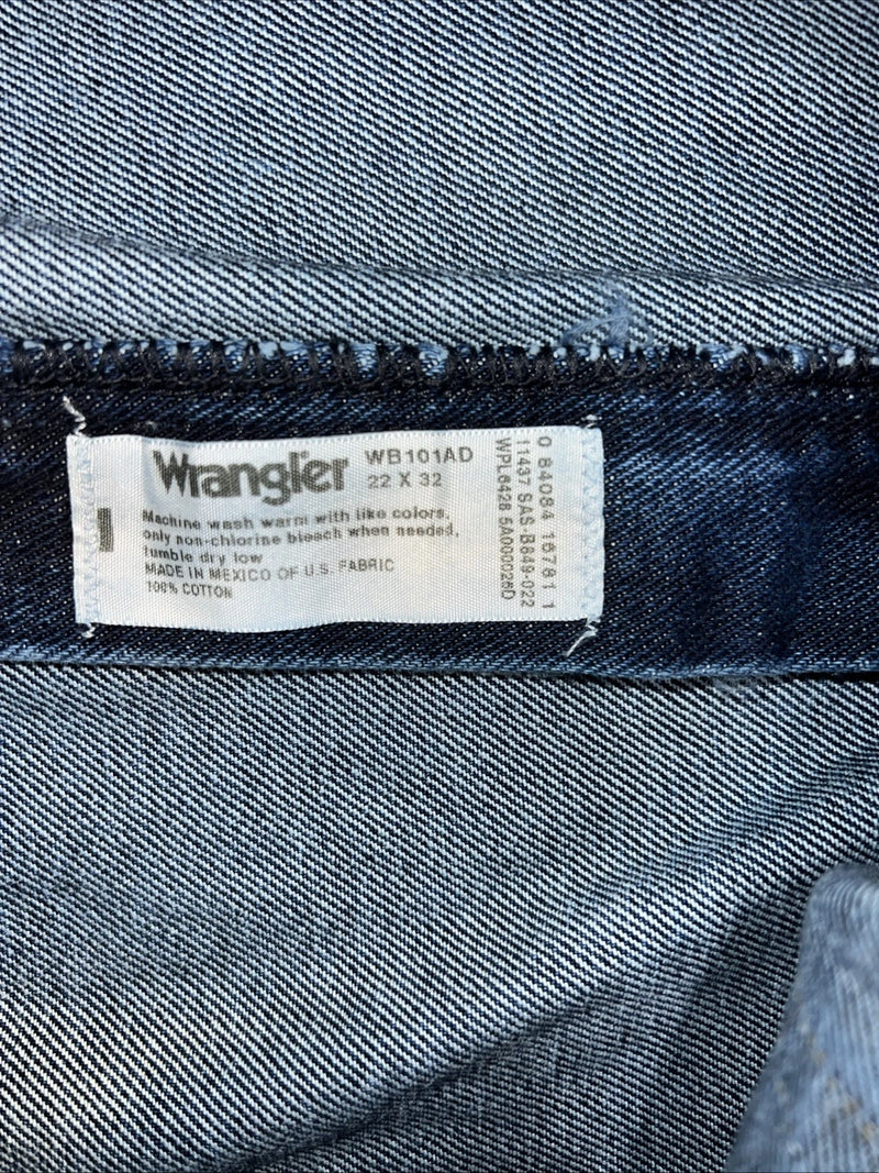 New Men’s Wrangler Blues Dress Easy Relaxed Fit Denim Jeans. 22x32 I-23