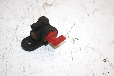 95 Polaris Sportsman 4x4 Oem Petcock 7051006 AP70