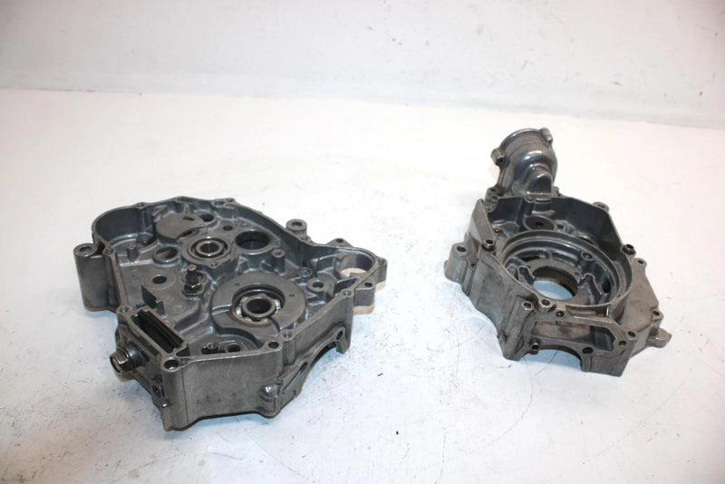 1986 Yamaha  Badger Yfm80s Oem Crankcase 29G-15100-01-00 AY8