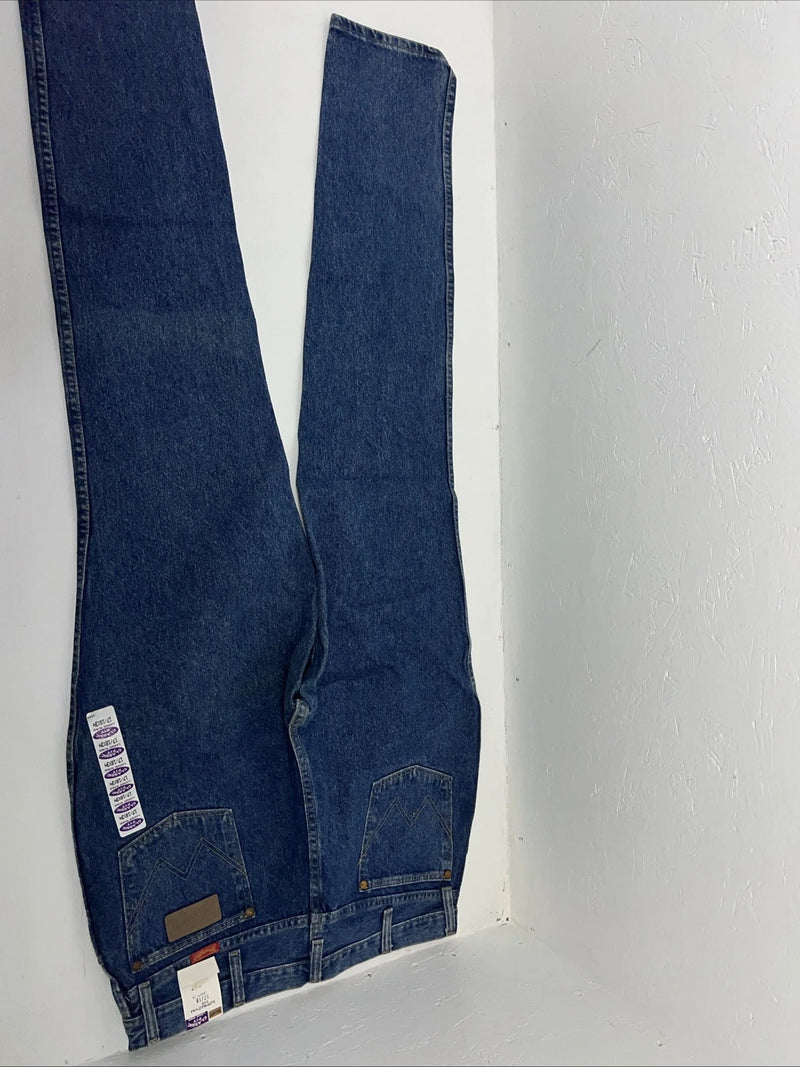 New Men’s Cowboy Cut Wrangler Classic Fit Long Rise Denim Jeans. 17/18x34 K-11