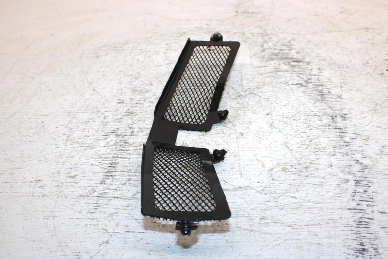 1997 Yamaha Vmax Sx 700 Triple Oem Front Stay 4 8CR-77128-00-00 SY10