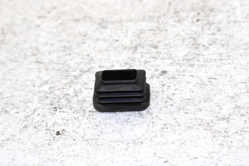 2013 Polaris 600 Rush Pro R Oem Tunnel Support Plug 5439145 SP29