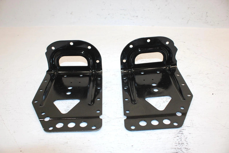 1999 Polaris 500 Xc Oem RH,LH R Suspension Brackets  5242612-067 SP28
