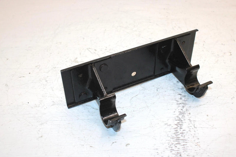 1986 Honda Trx 125 Oem Rear Fender Hinge 80102-VM6-000 AH41