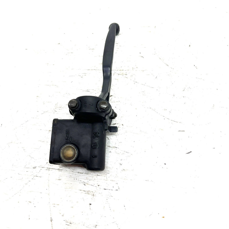 91-02 Suzuki King Quad 300 OEM Front Brake Master Cylinder 59600-44B11 AS34