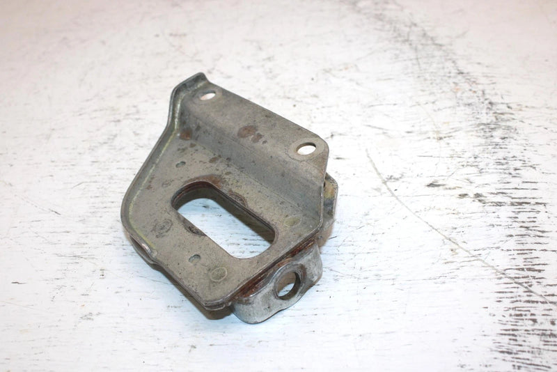 1989 Yamaha Inviter Oem Right Tensioner Bracket 8L8-47413-00-00 SY17
