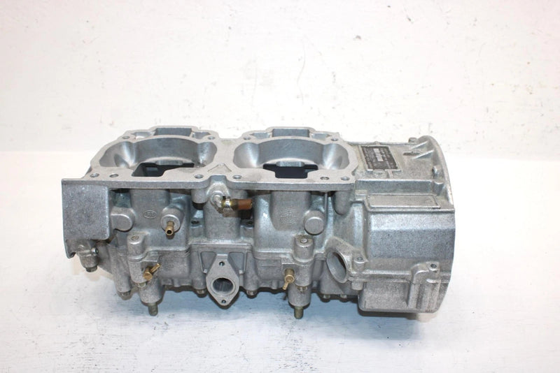 2002 Ski-doo Mxz 500 Oem Crankcase 420888763 SS16