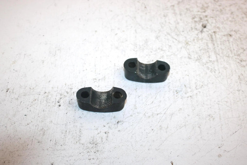 1992 Yamaha Waverunner Oem Upper Handlebar Clamp Pair EU0-23814-01-00 JY10