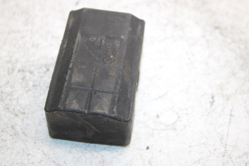 02 Ski-doo Grand Touring 500 Oem Ski Stopper Pair 506151233 505072018 Q5974