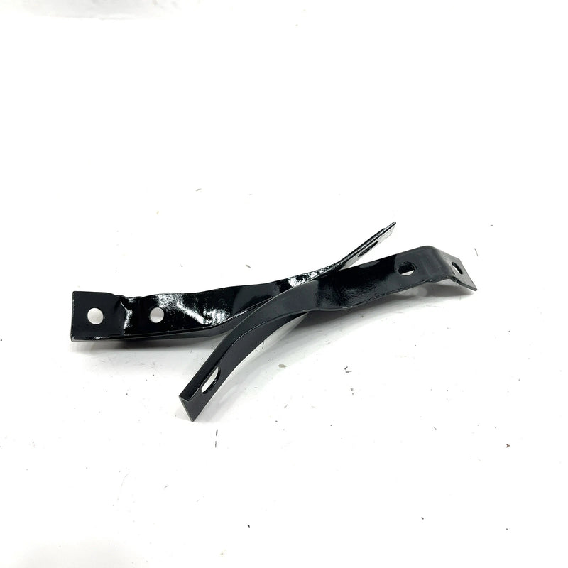 1983 Suzuki ALT125 OEM Front Fender Bracket Set 53243-18901 AS29