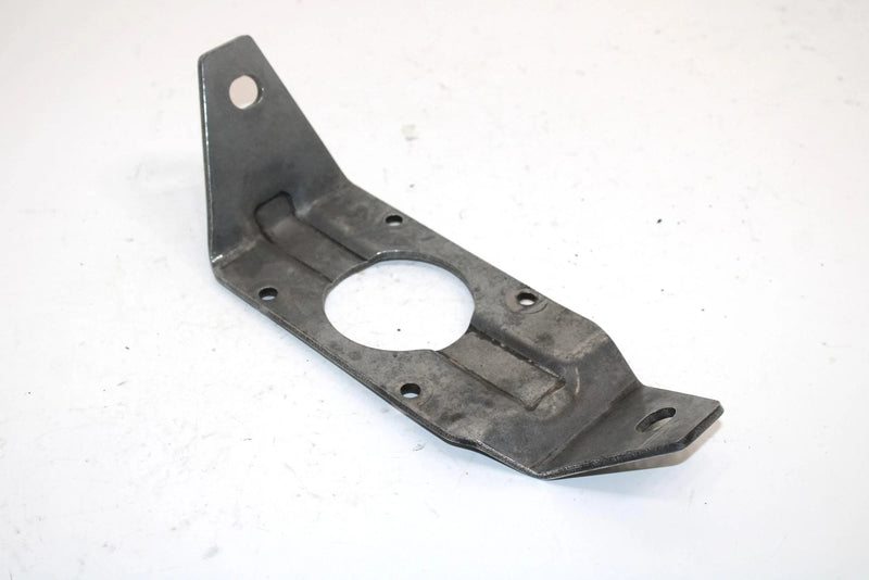 1988 Yamaha Bravo Oem Engine Mount Plate 8R4-21411-00-00 SY72