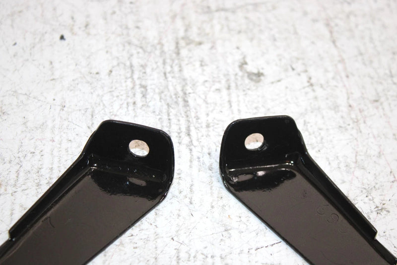 02 Polaris Sportsman 400 Oem Fuel Tank Bracket Set 5247184 5246069-067 AP75