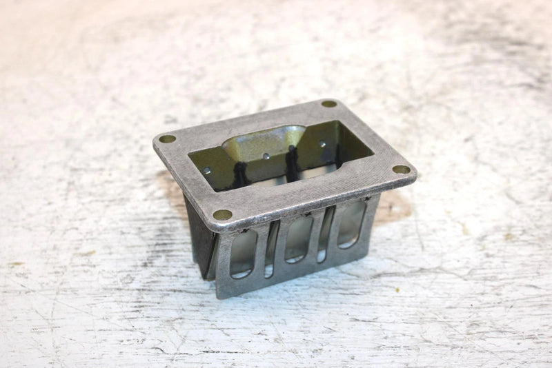1997 Yamaha Vmax Sx 700 Triple Oem Intake Reed Valve 4DA-13610-00-00 SY10