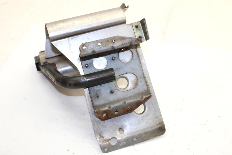 2001 Yamaha Sx700r Oem Right Foot Rest Foot Well 8ED-21970-09-00 SY91