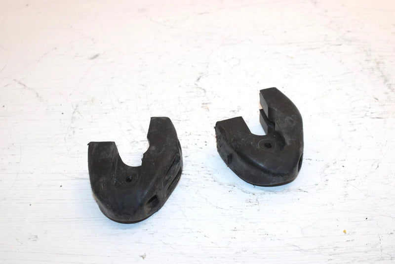 2001 Polaris 800 Le Oem Rail End Cap Pair 5433735 5434374 SP22