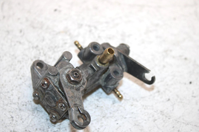 94 Polaris 440 L/c Oem Oil Pump 3084013 Q5556