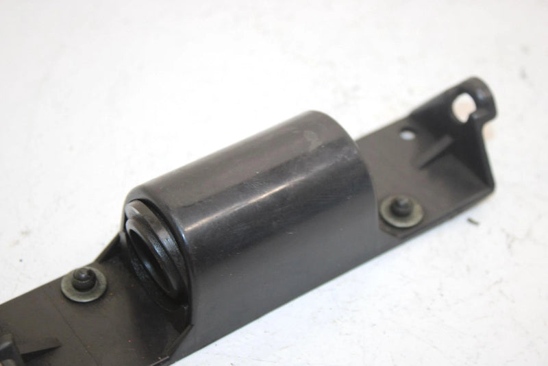 00 Yamaha Sx500r Oem Plug Holder 8CR-77378-00-00 SY0