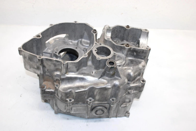 88 Yamaha  Big Bear 350 Yfm350fwu 4x4 Oem Crankcase 1YW-15100-09-00 AY20