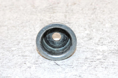 1995 Yamaha Vmax 500 Oem Front Shock Retainer 8BN-22401-00-00 SY34