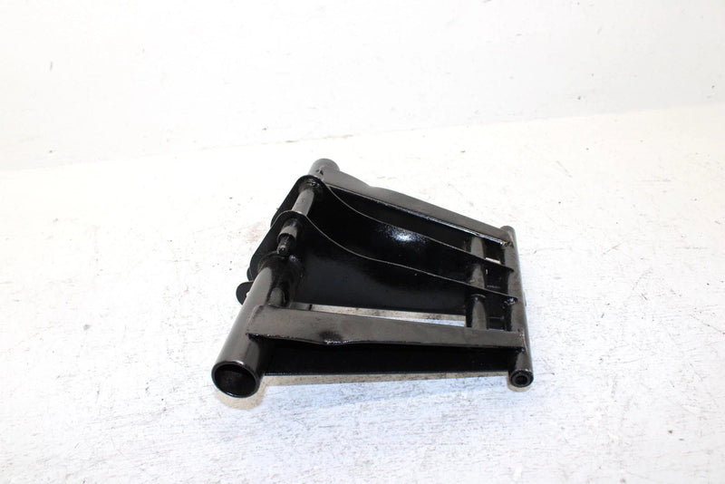 1995 Yamaha Vmax 600 Le Oem Rear Torque Arm 8AV-47332-01-00 SY21