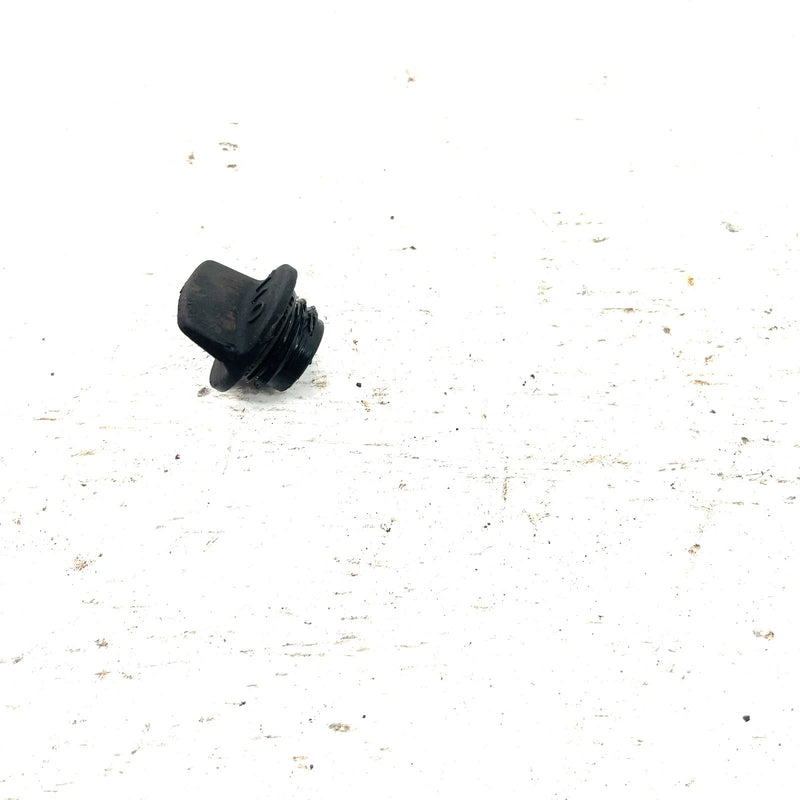 81-86 Honda ATC250R OEM Oil Fill Cap 25611-733-000 AH96
