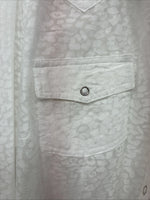 New Women’s Cumberland White Cheetah Print Long Sleeve Pearl Snap Small LL-2